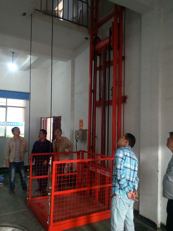 单缸单臂(井道) 单缸单臂(井道)