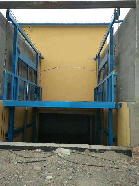 货梯图片 货梯图片