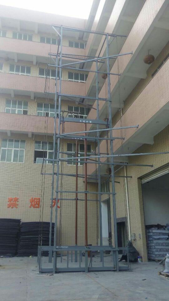晋江室外车间货梯实图 室外车间货梯实图