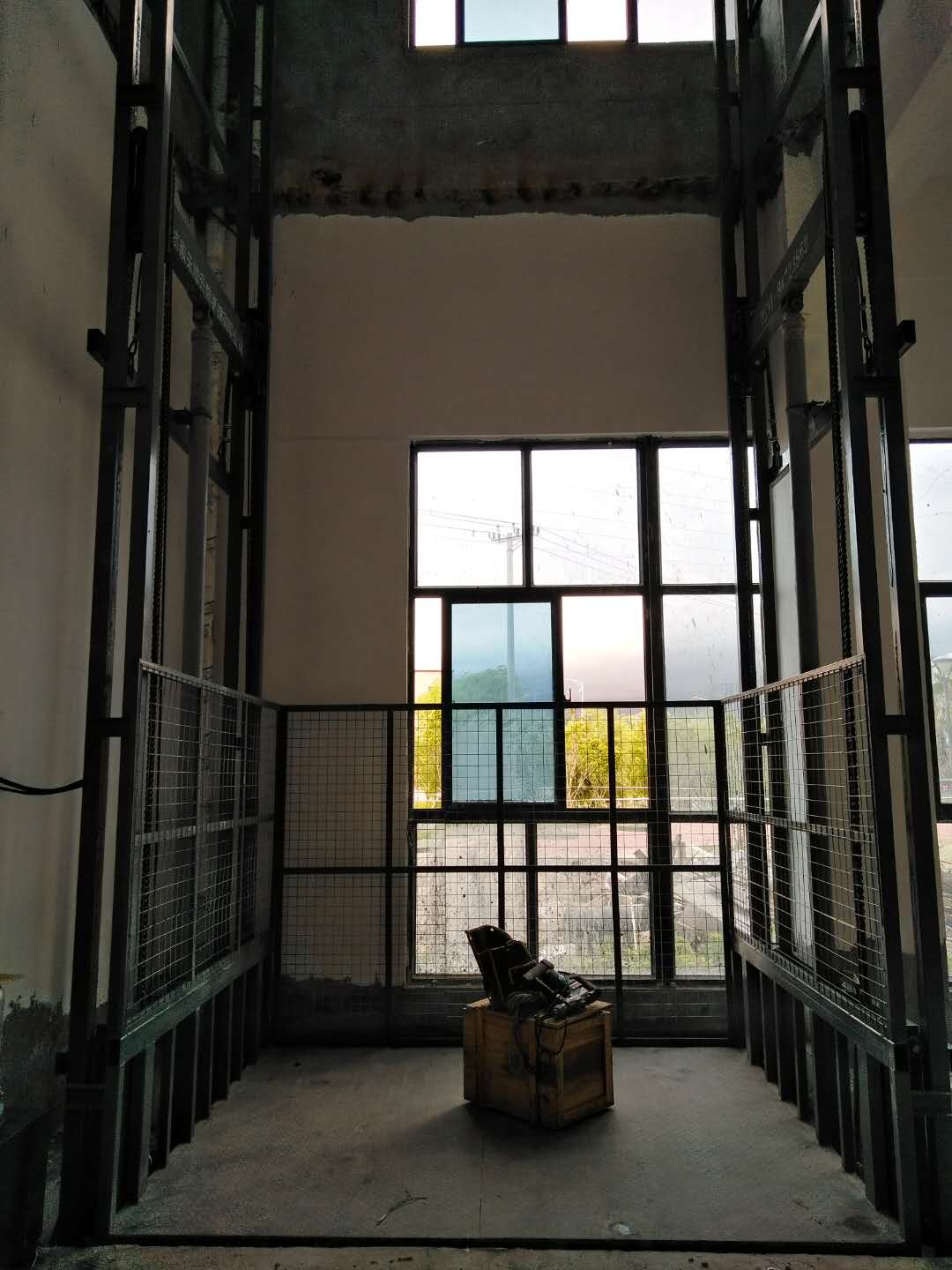 车间内部货梯图片 车间内部货梯实图