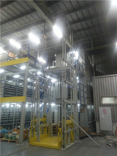 液压防爆电梯安装实图 液压防爆电梯安装图片