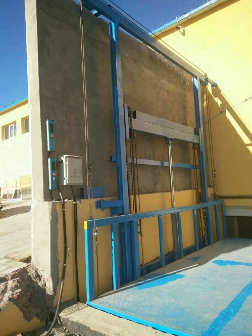 南京导轨式升降货梯图片 导轨式升降货梯图片