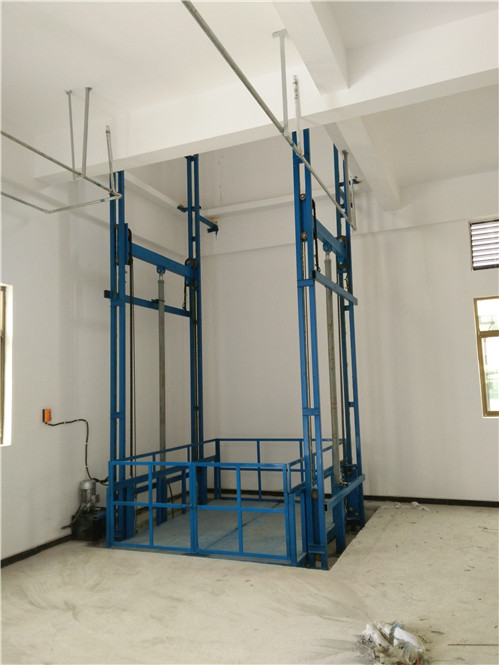 室内货梯图片 室内液压货梯图片