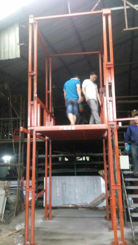 液压升降平台 导轨式升降货梯