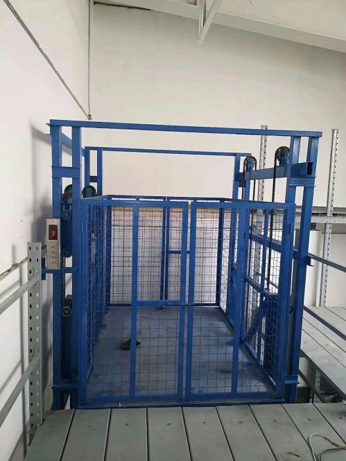 2吨货梯图 2吨货梯图片
