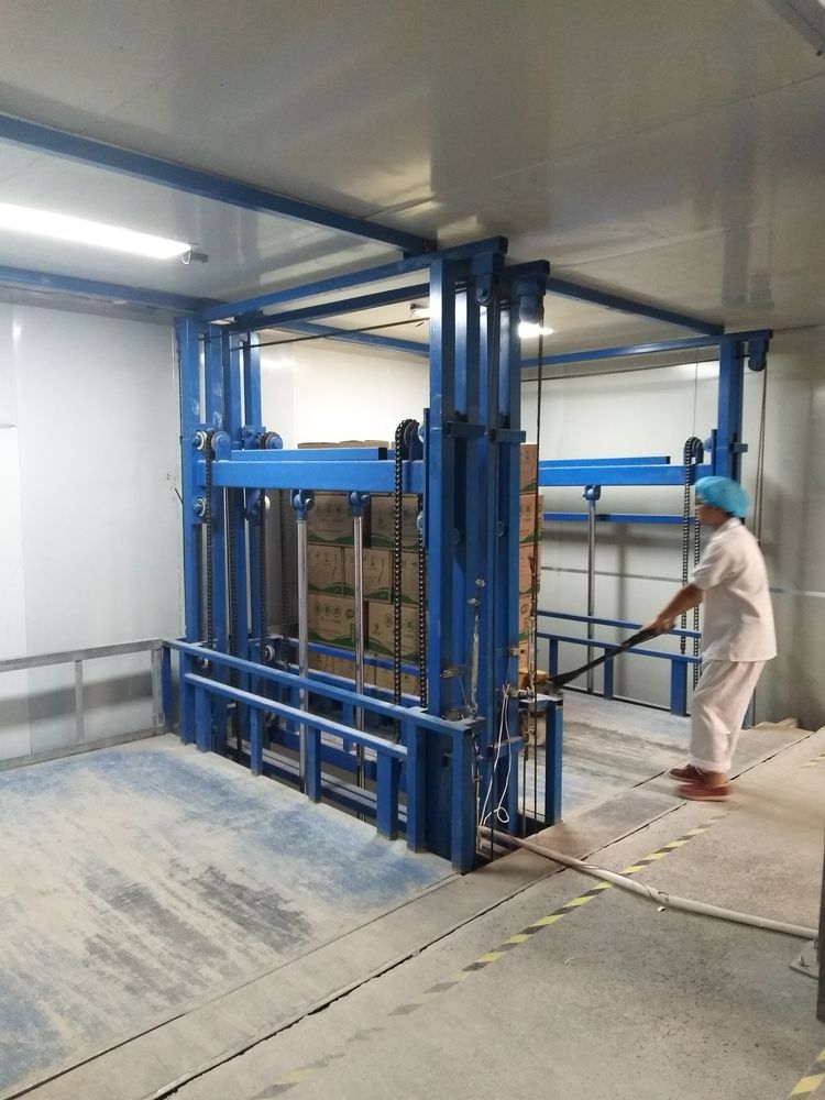 冷库液压升降货梯 冷库液压升降货梯
