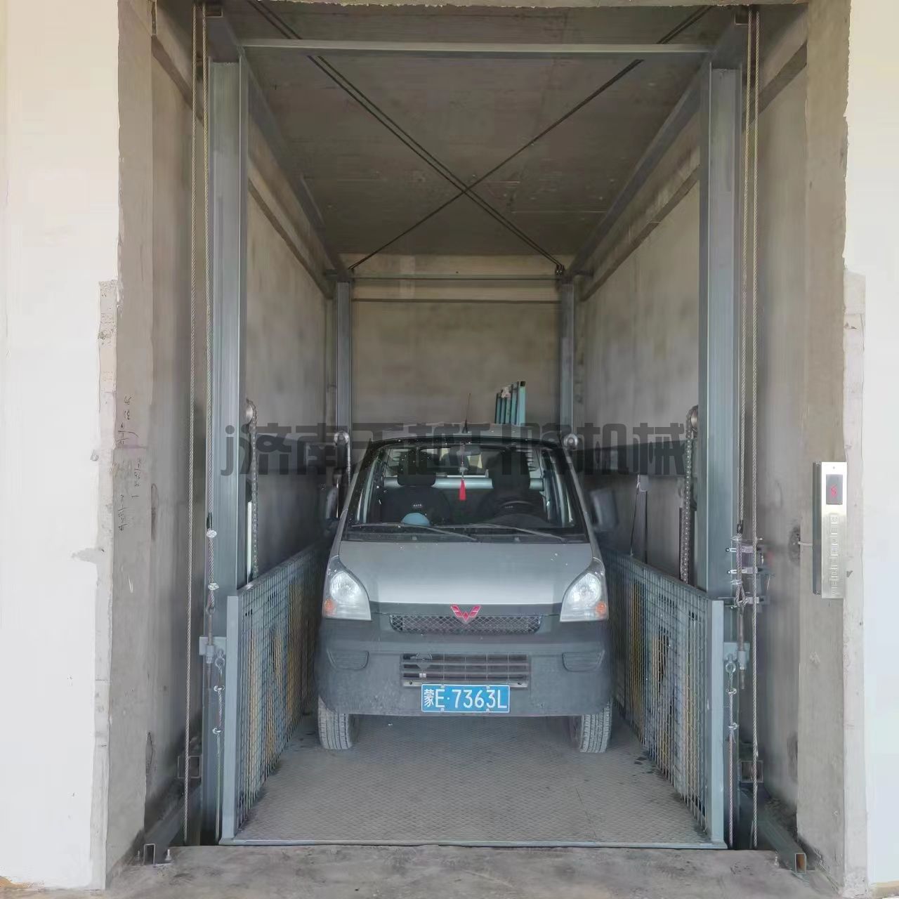 大吨位载车液压货梯 大吨位载车液压货梯