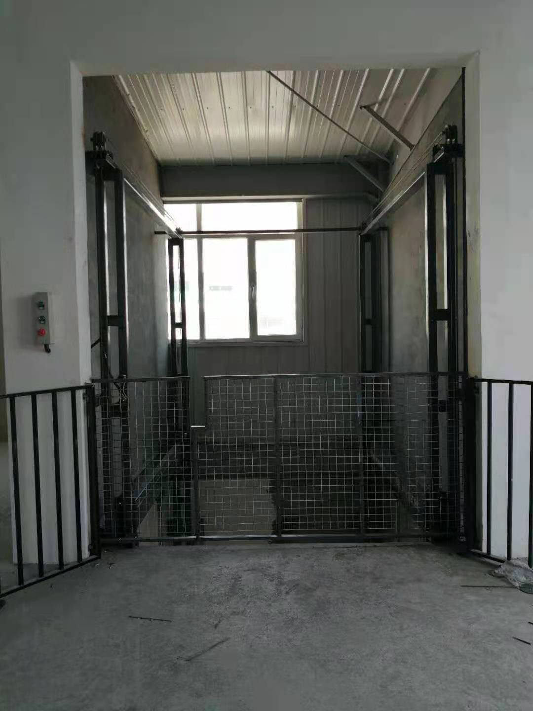 液压升降货梯图片 液压升降货梯